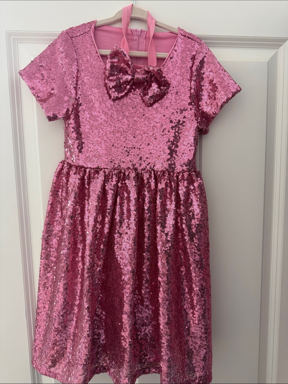 Girls' Pink Sequin Party Dress with Bow sz 6 no tags comes with matching headban